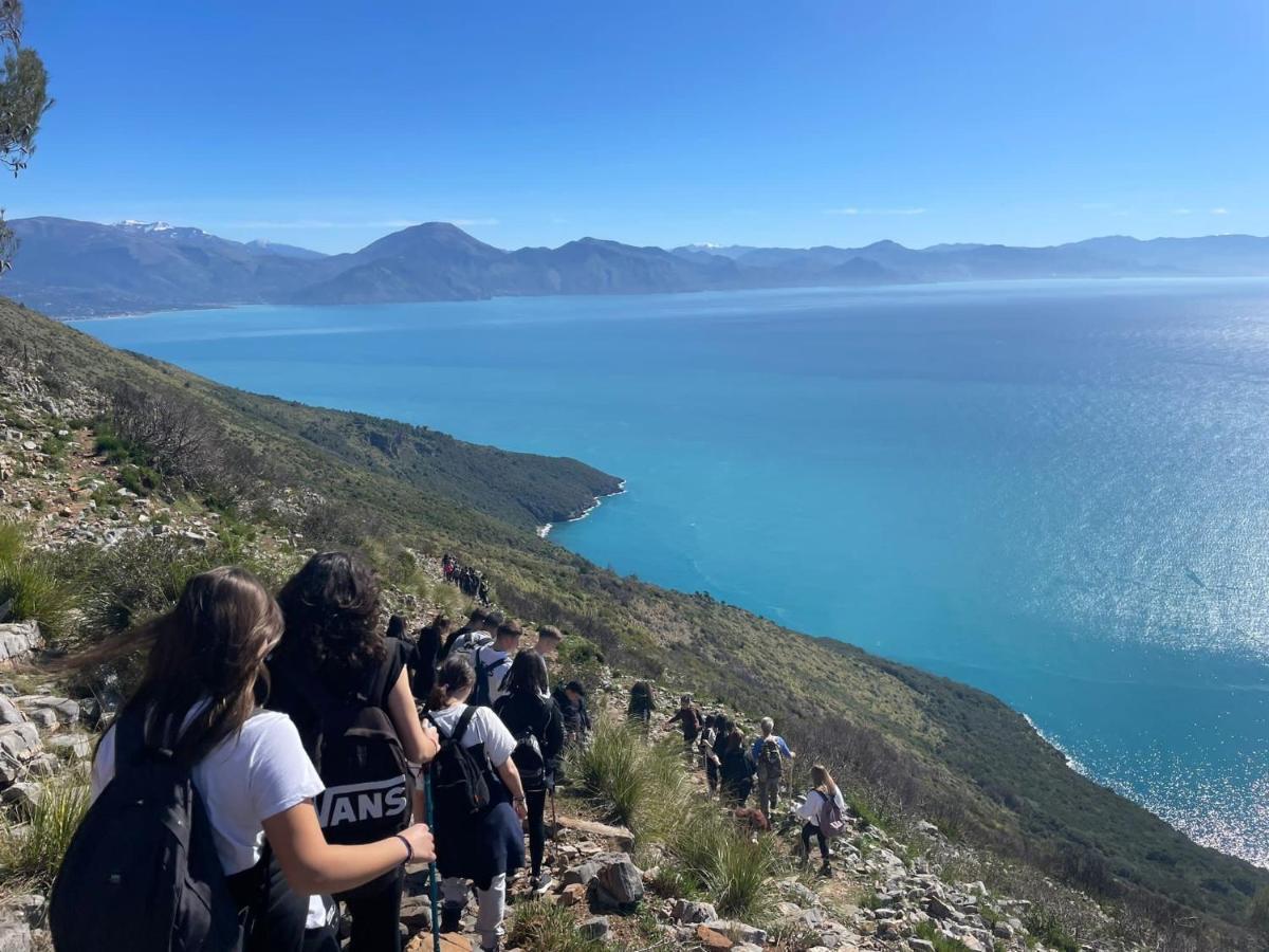 Hotel Locanda Dei Trecento Sapri Dış mekan fotoğraf