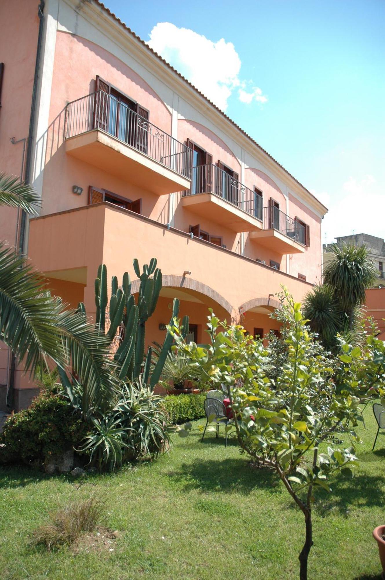 Hotel Locanda Dei Trecento Sapri Dış mekan fotoğraf