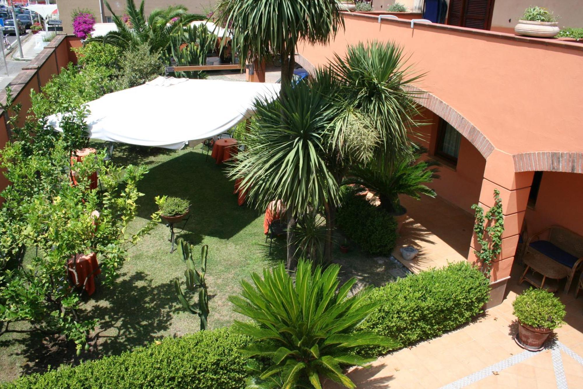 Hotel Locanda Dei Trecento Sapri Dış mekan fotoğraf